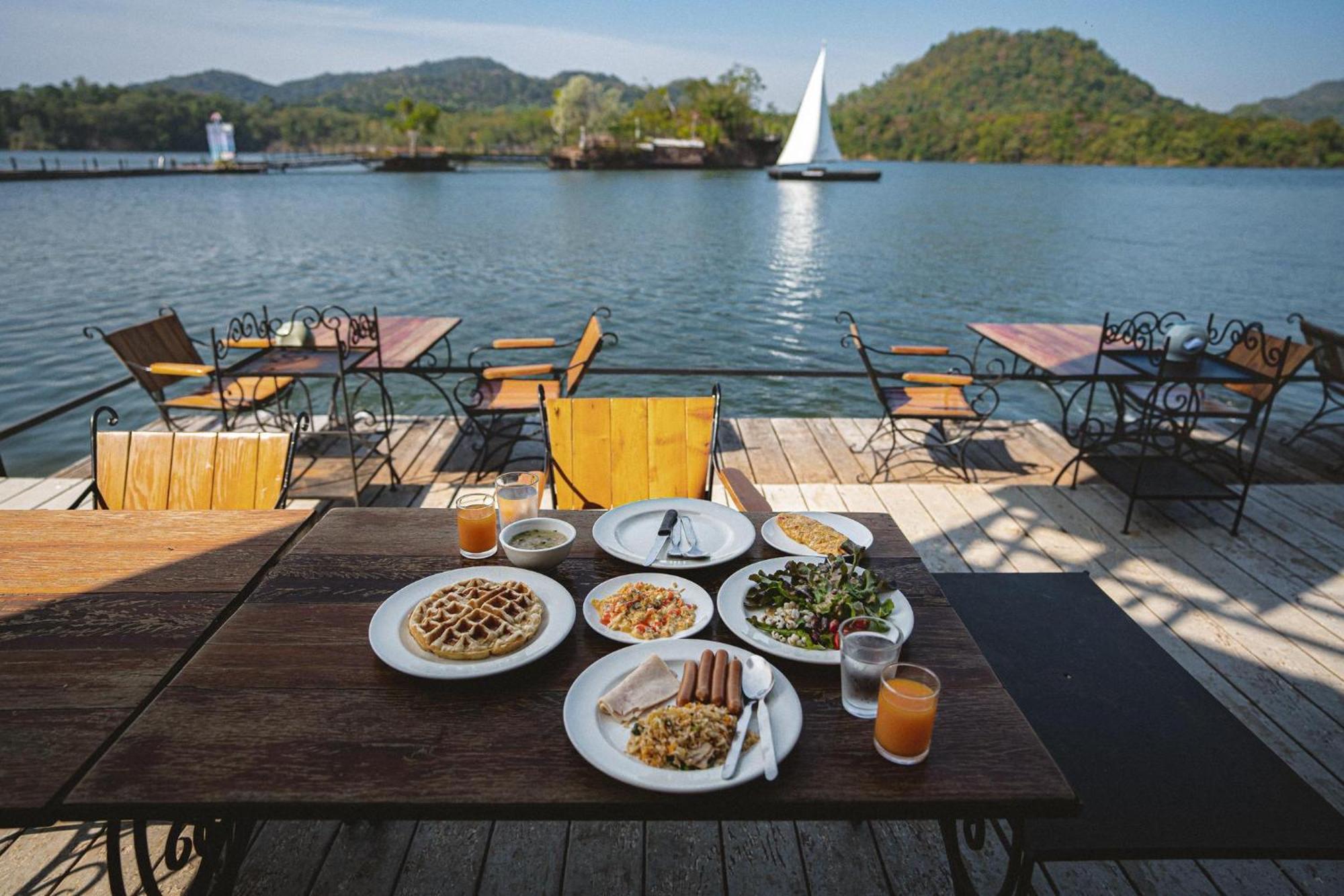 Inlaya Ratchaburi Otel Dış mekan fotoğraf